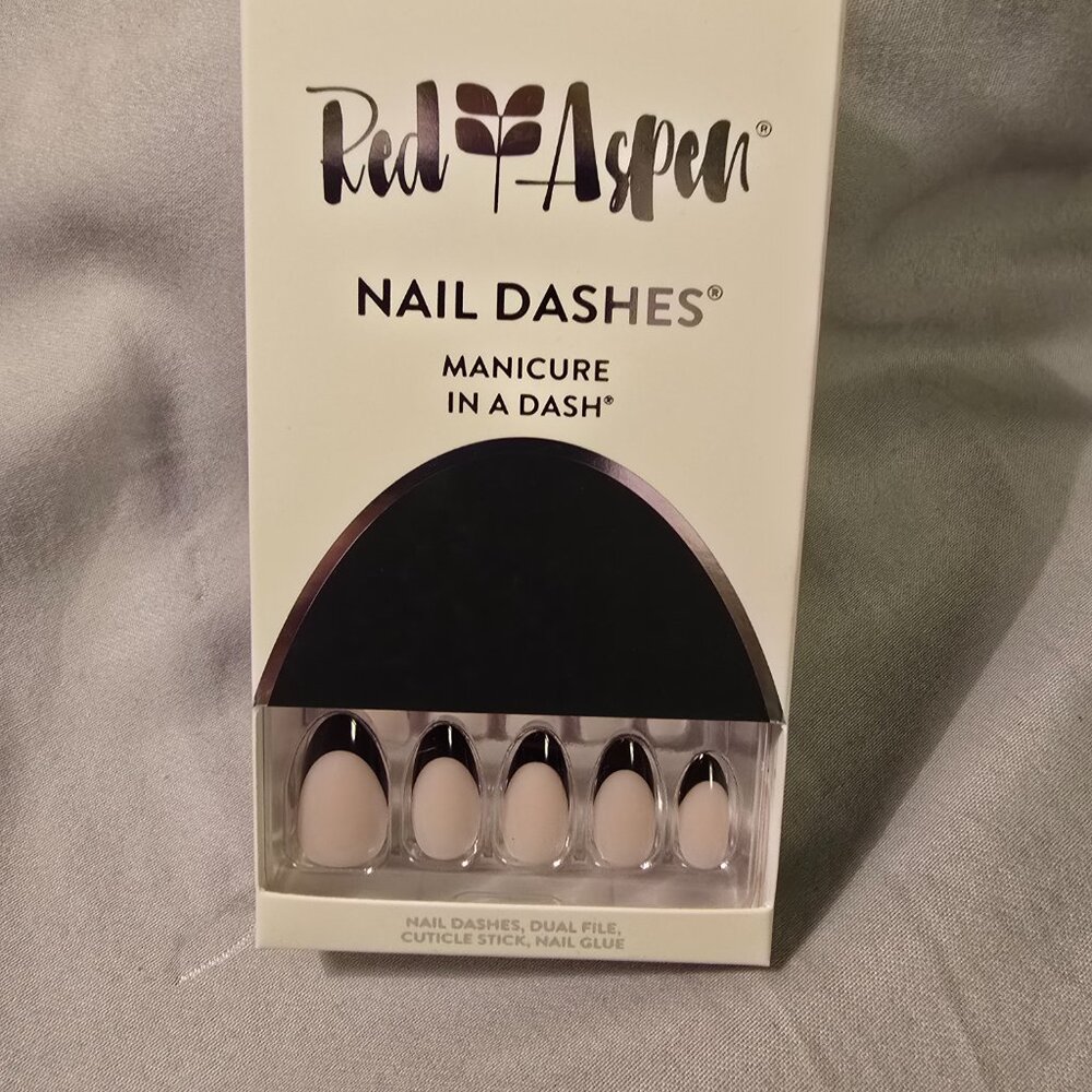 Red Aspen Nail Dashes ✨Midnight‎ in Mojave Maribella - NIB